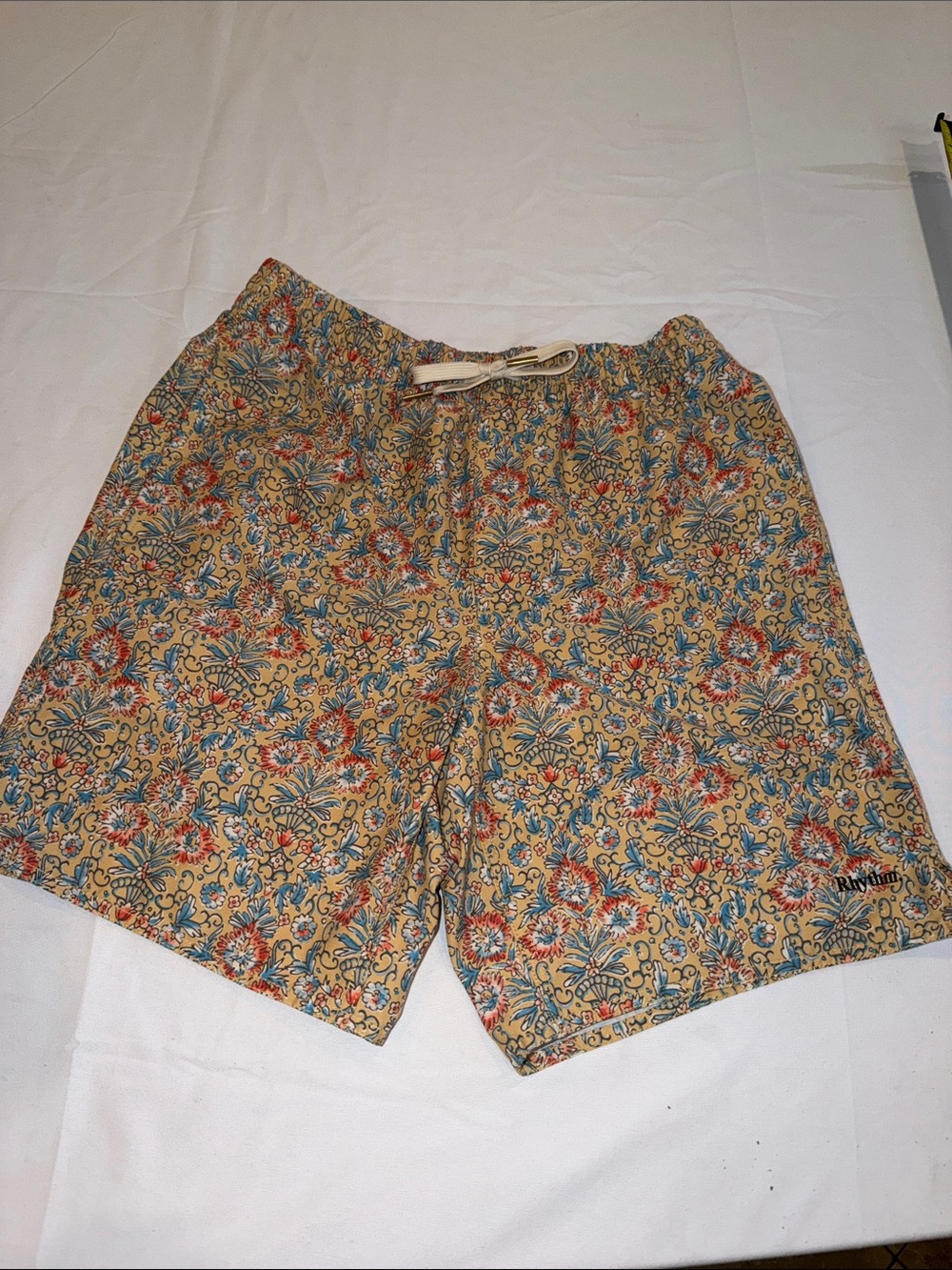Rhythm Men's Flat Front Shorts - Brown floral Pattern SZ 30